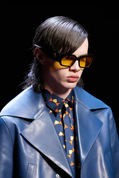 Look 63